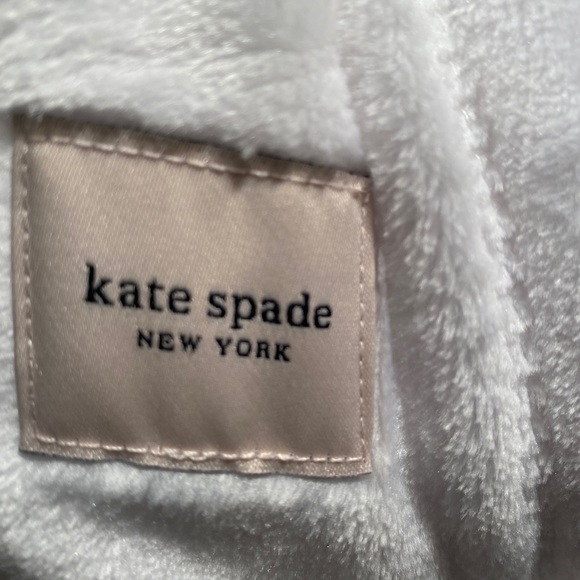 kate spade Bedding Kate Spade Oversized Twin Fleece Blanket White